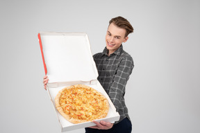 Ich kann es kaum erwarten, diese leckere pizza zu genießen