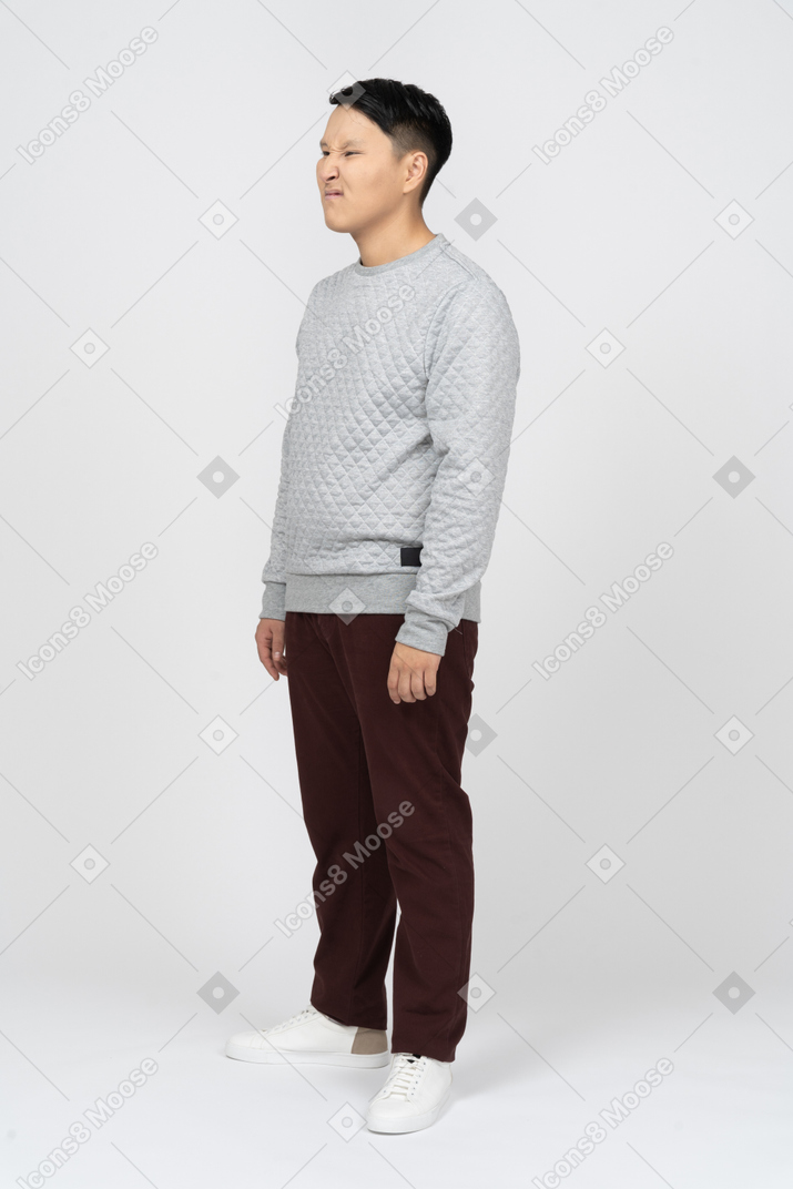 Man in casual clothes standing