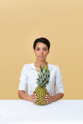 Habe eine ananas