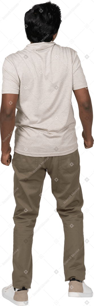 Man in casual clothes standing