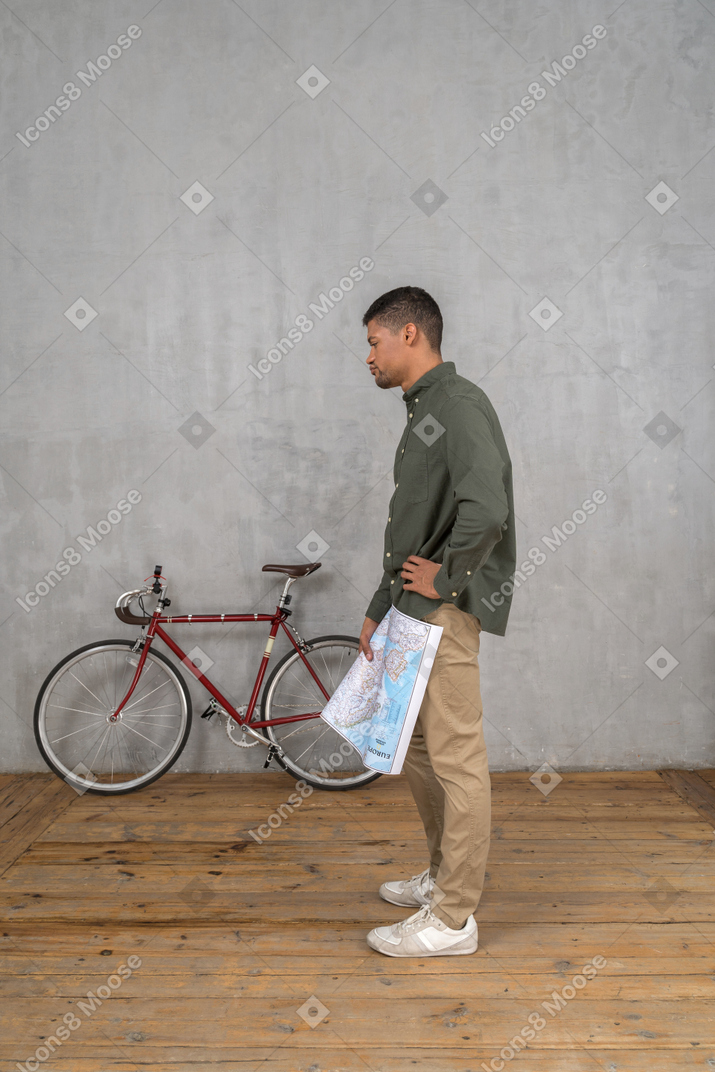 Man holding city map