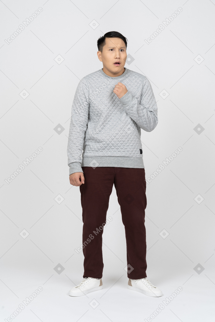 Man in casual clothes standing