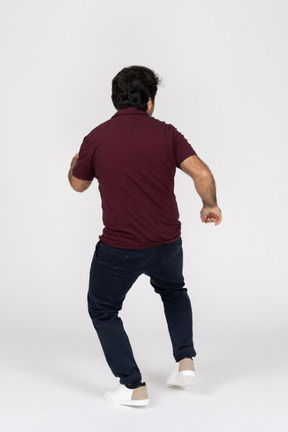 Hombre bailando