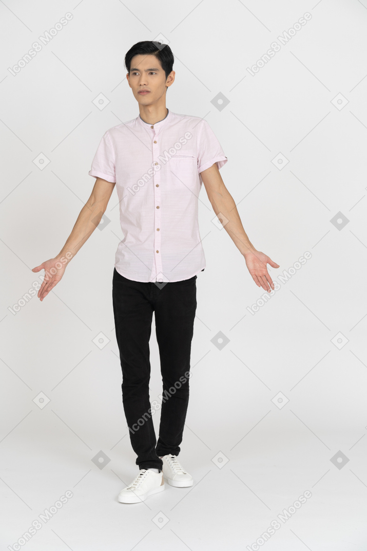 Man in casual clothes standing