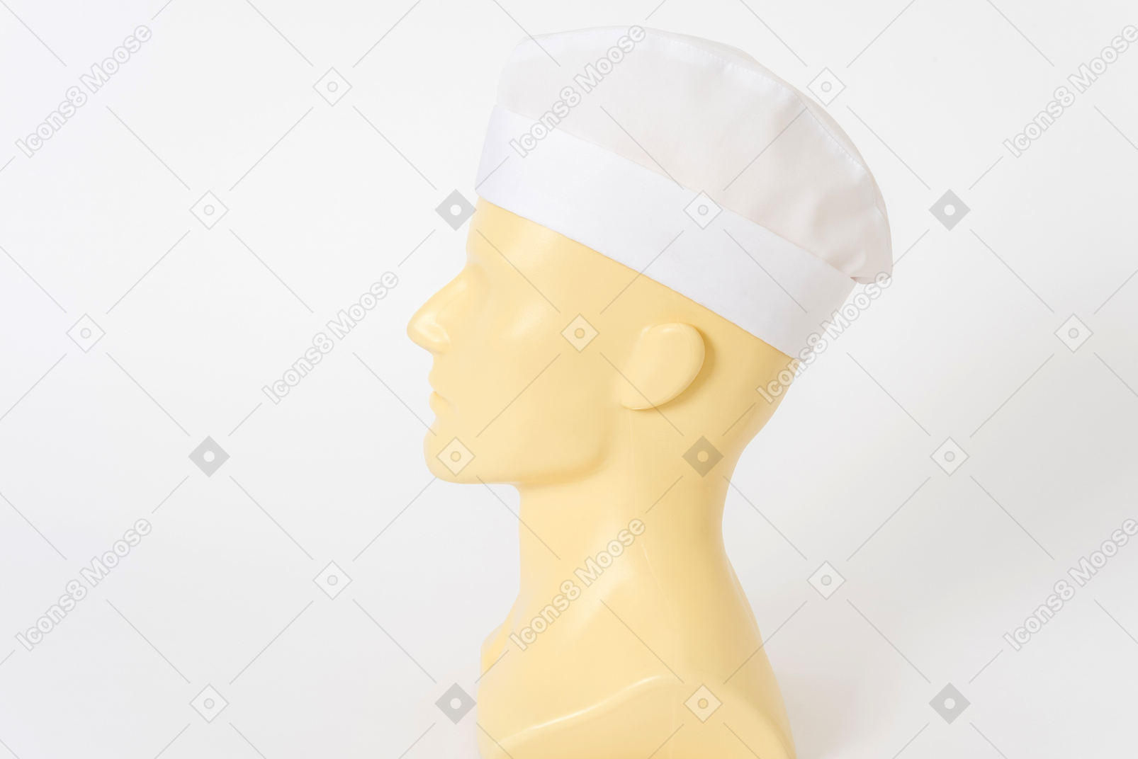 Cappello medico sul cappello manichino di profilo