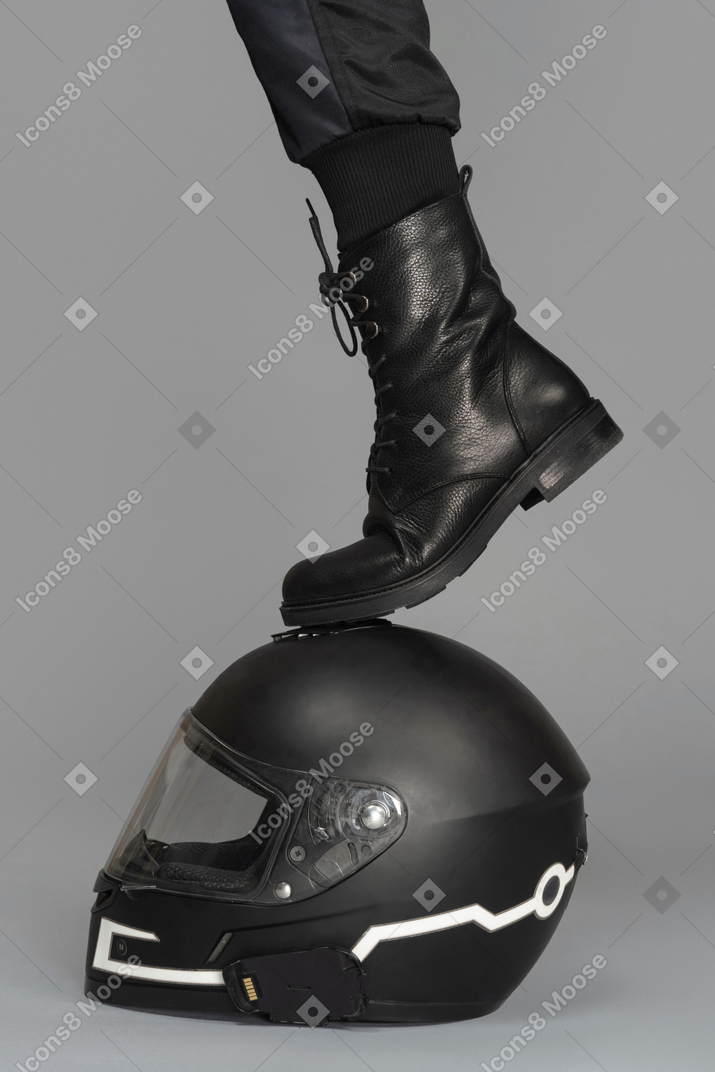A human feet on a helmet