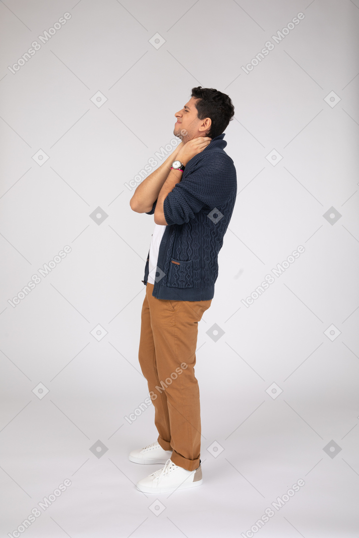 Man in casual clothes standing