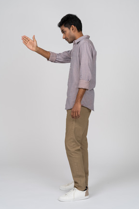 Man in casual clothes standing