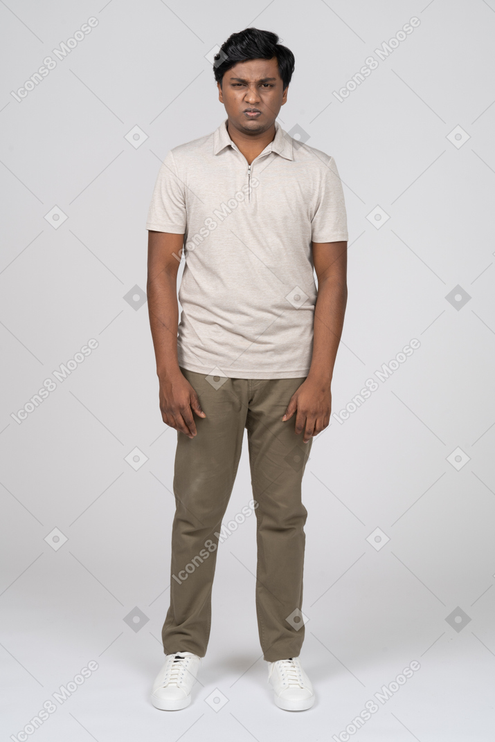 Man in casual clothes standing