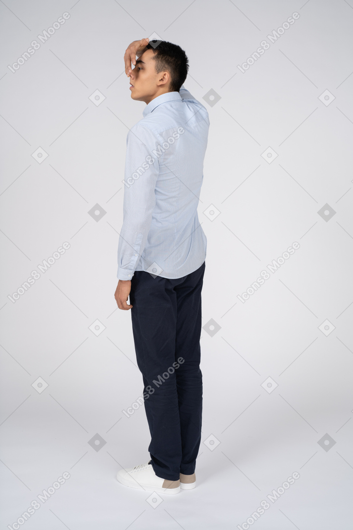 Man in casual clothes standing