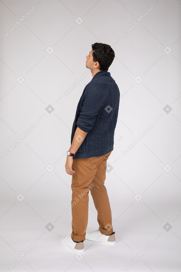 Man in casual clothes standing