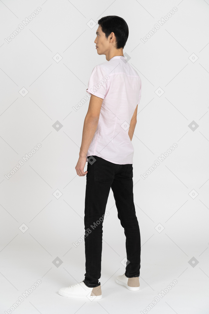 Man in casual clothes standing