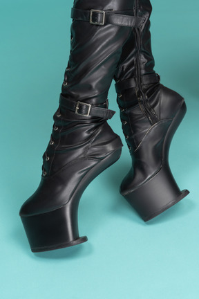 Pair of heelless boots