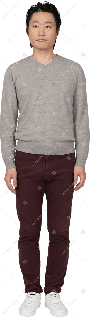 Man in casual clothes standing