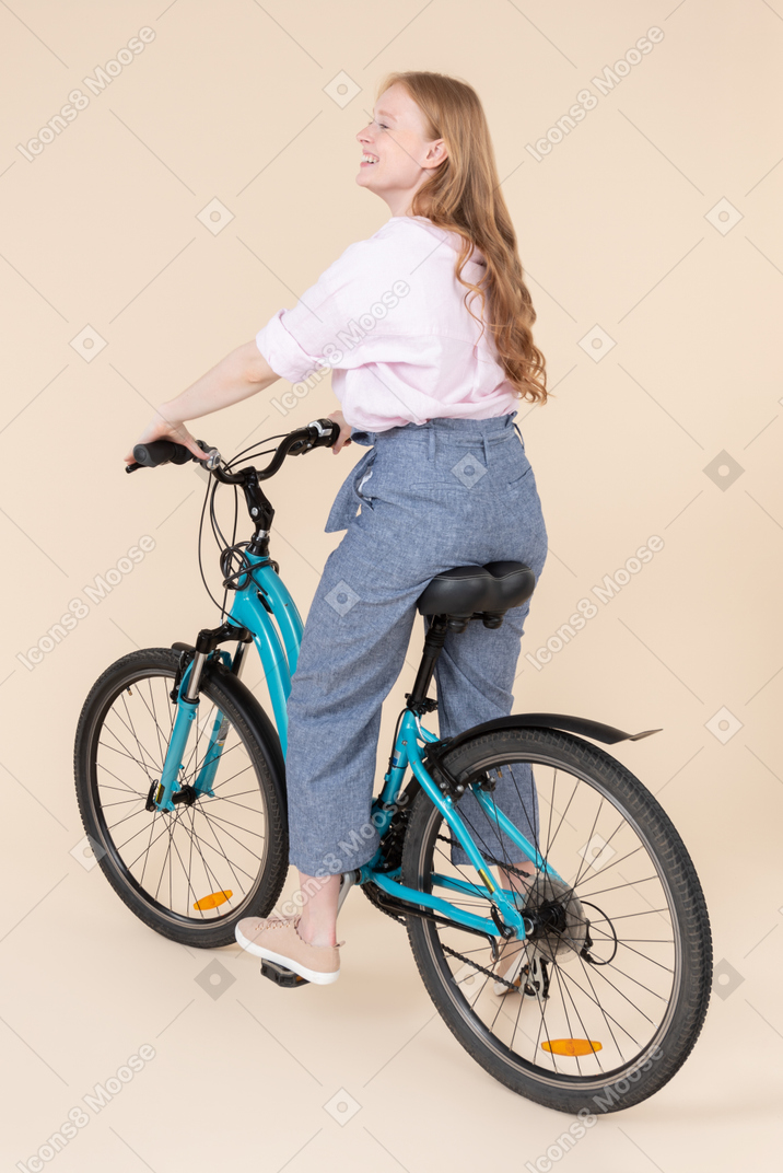 잠깐 동안 자전거를 타는 것은
