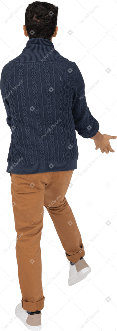 Man in casual clothes standing