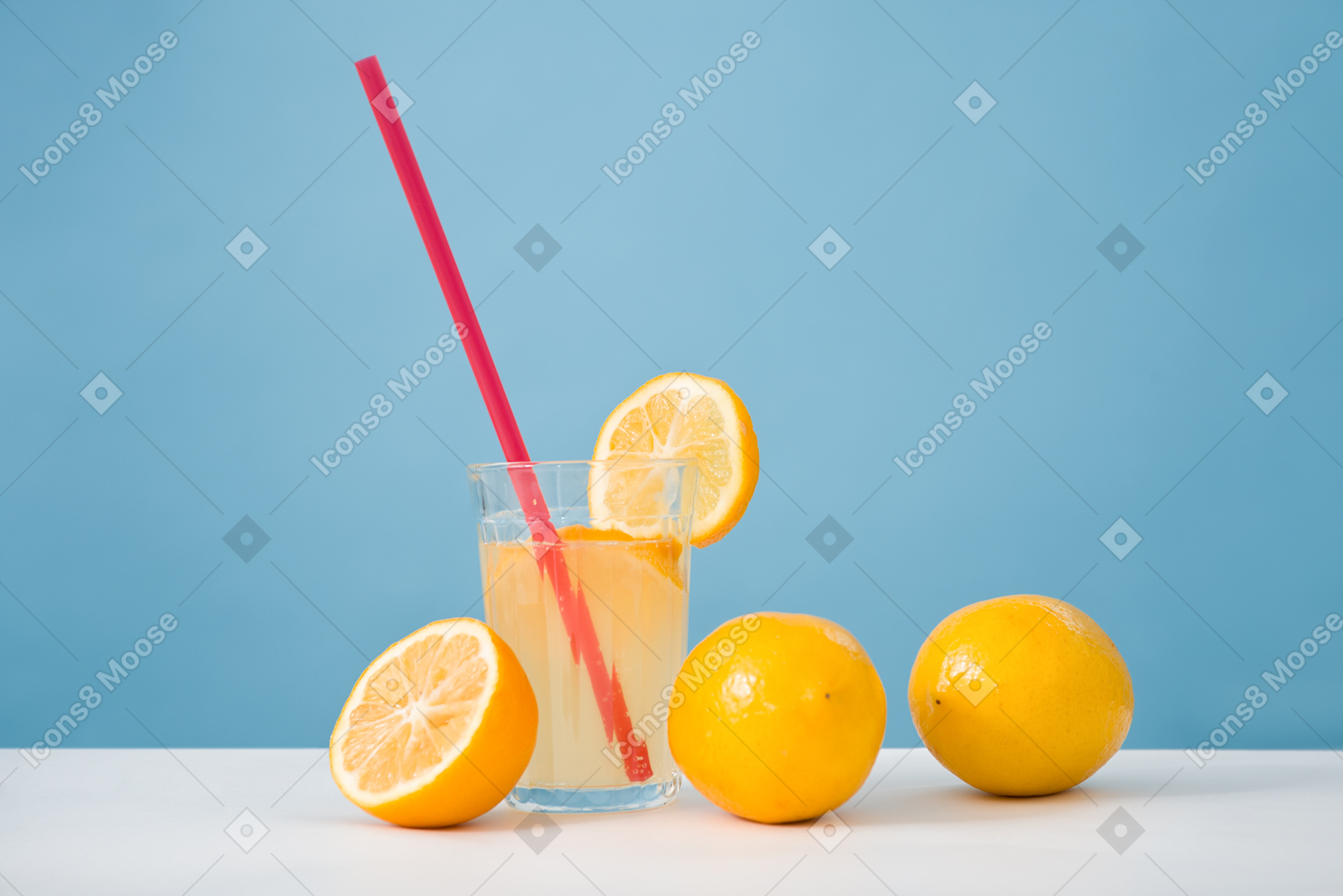 Jugo de limón recién exprimido