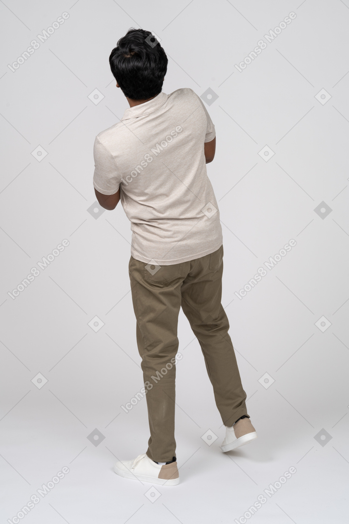 Man in casual clothes standing