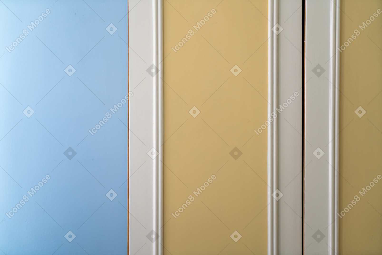 Красочная дверь