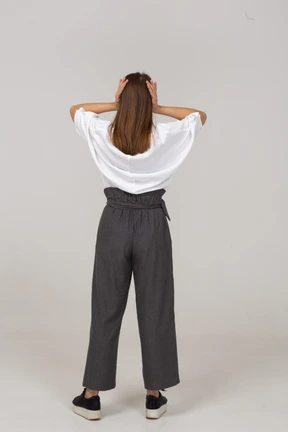 Vista posterior, de, un, señorita, en, oficina, ropa, conmovedor, ella, orejas