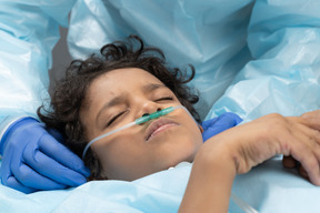 Criança sob anestesia