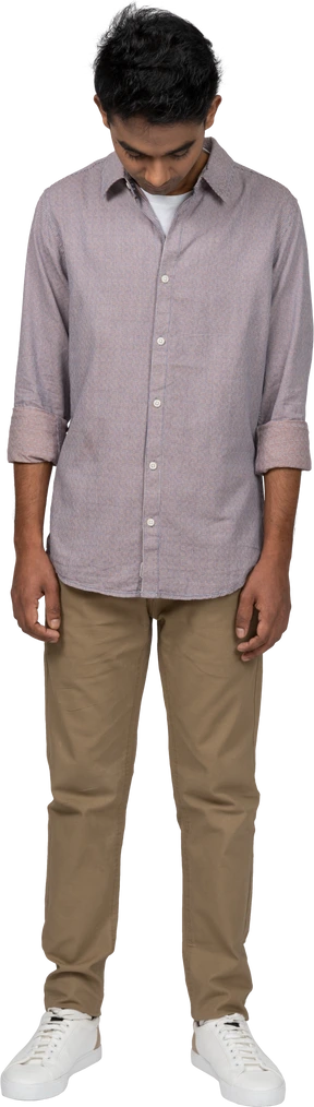 Man in casual clothes standing