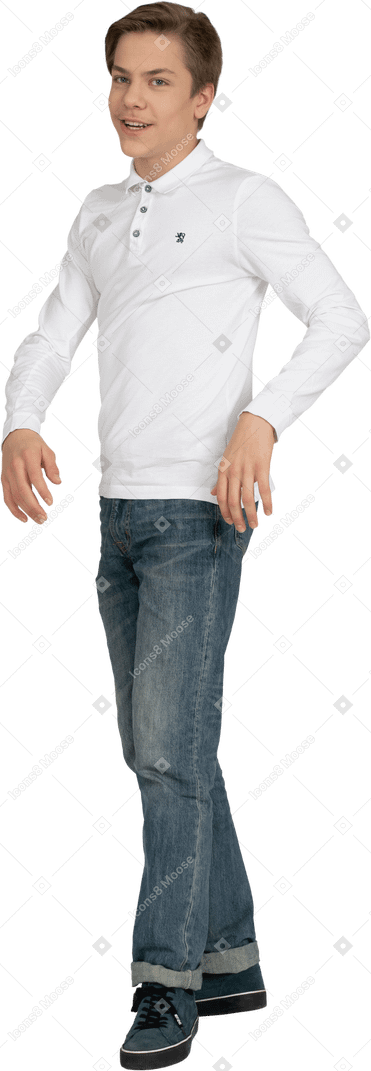 Joven en ropa casual de pie