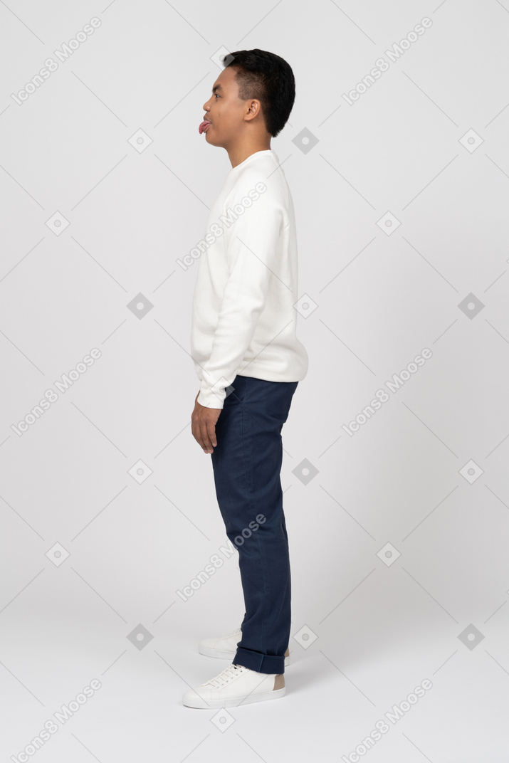 Man in casual clothes standing