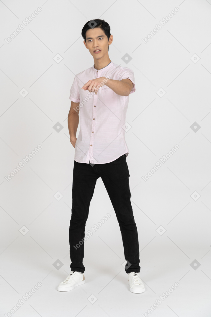 Man in casual clothes standing