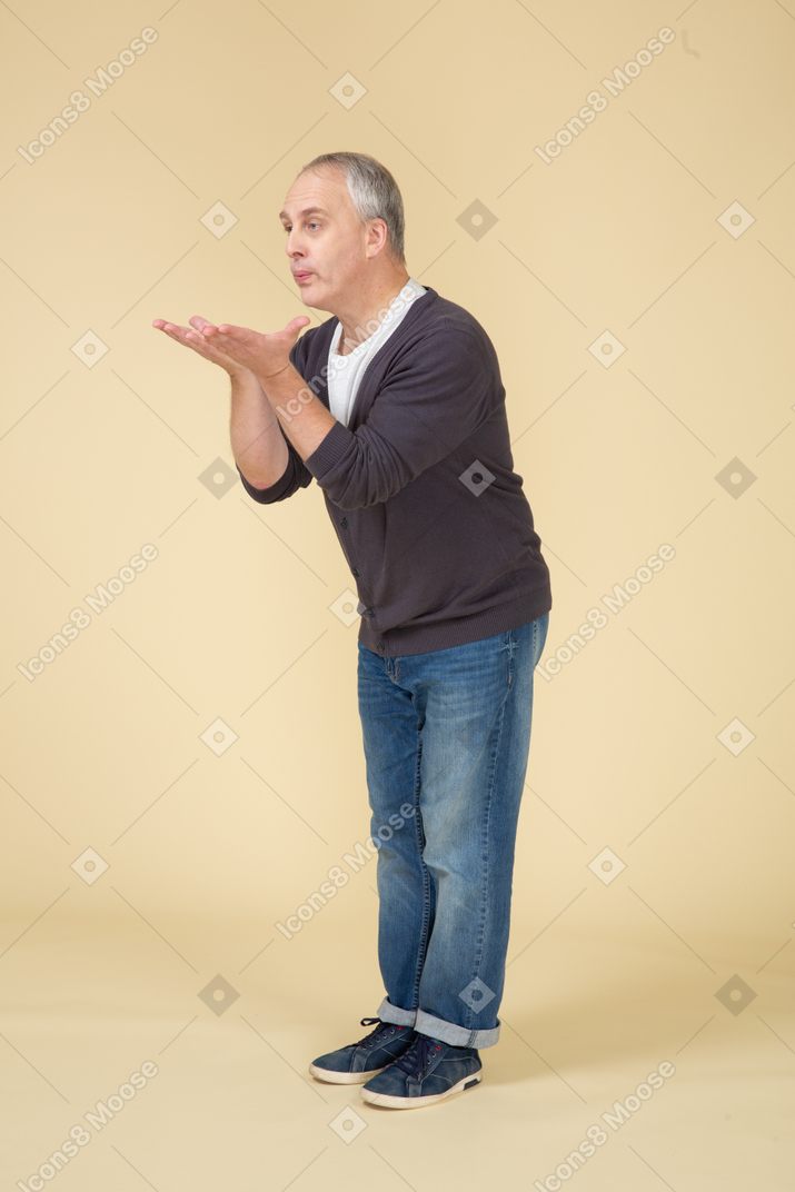 Man in casual clothes standing