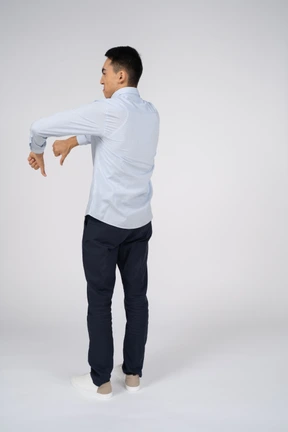Man in casual clothes standing