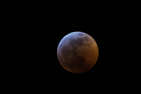 Lune dans l'espace