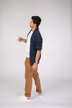 Man in casual clothes standing