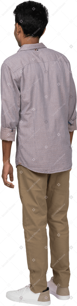 Man in casual clothes standing