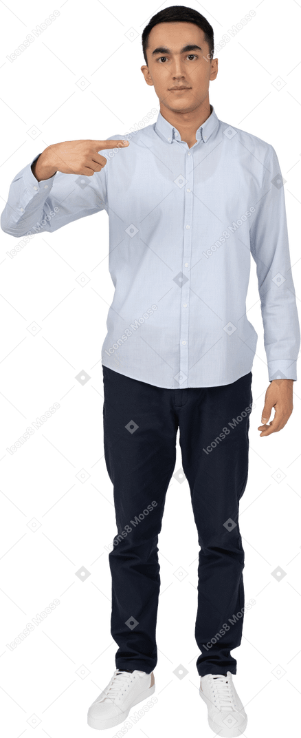 Man in casual clothes standing