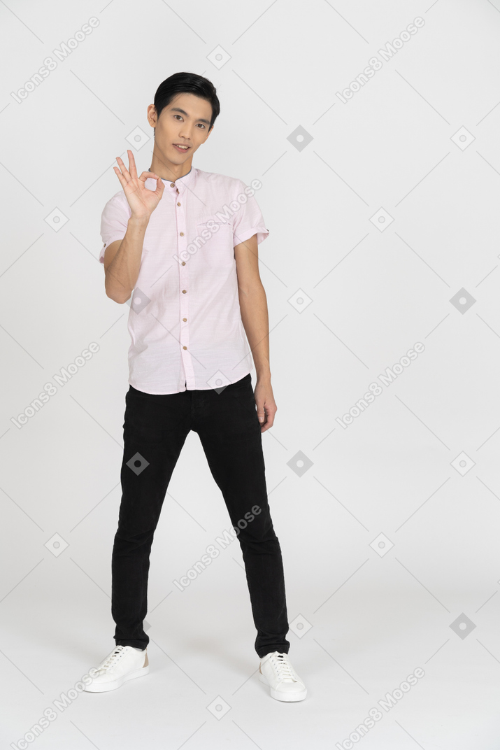 Man in casual clothes standing