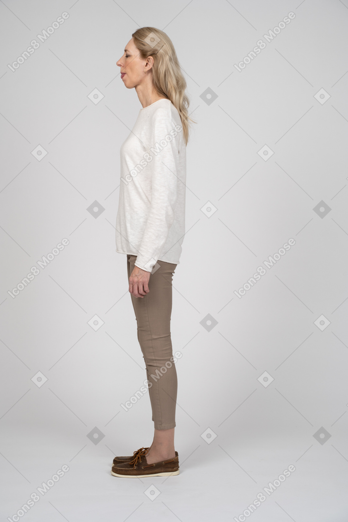Woman in casual clohtes standing