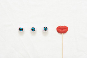 Candy eyes and a lips lollipop