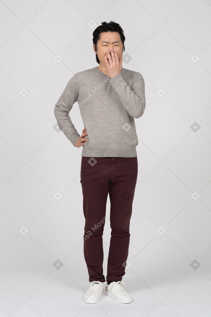 Man in casual clothes standing