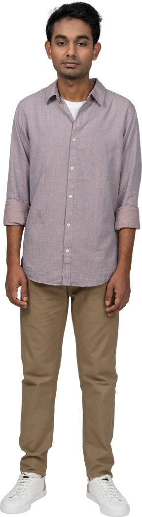 Man in casual clothes standing