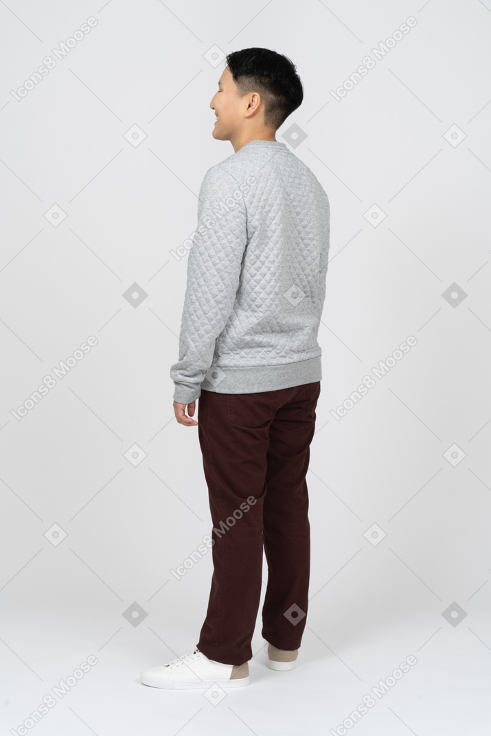 Man in casual clothes standing