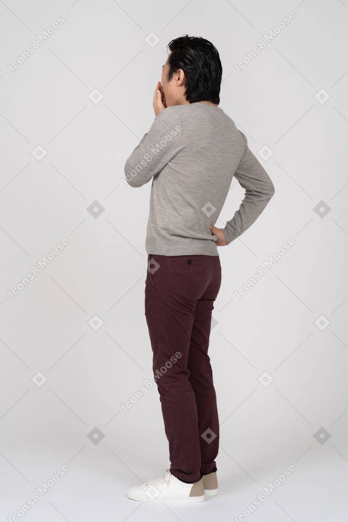 Man in casual clothes standing