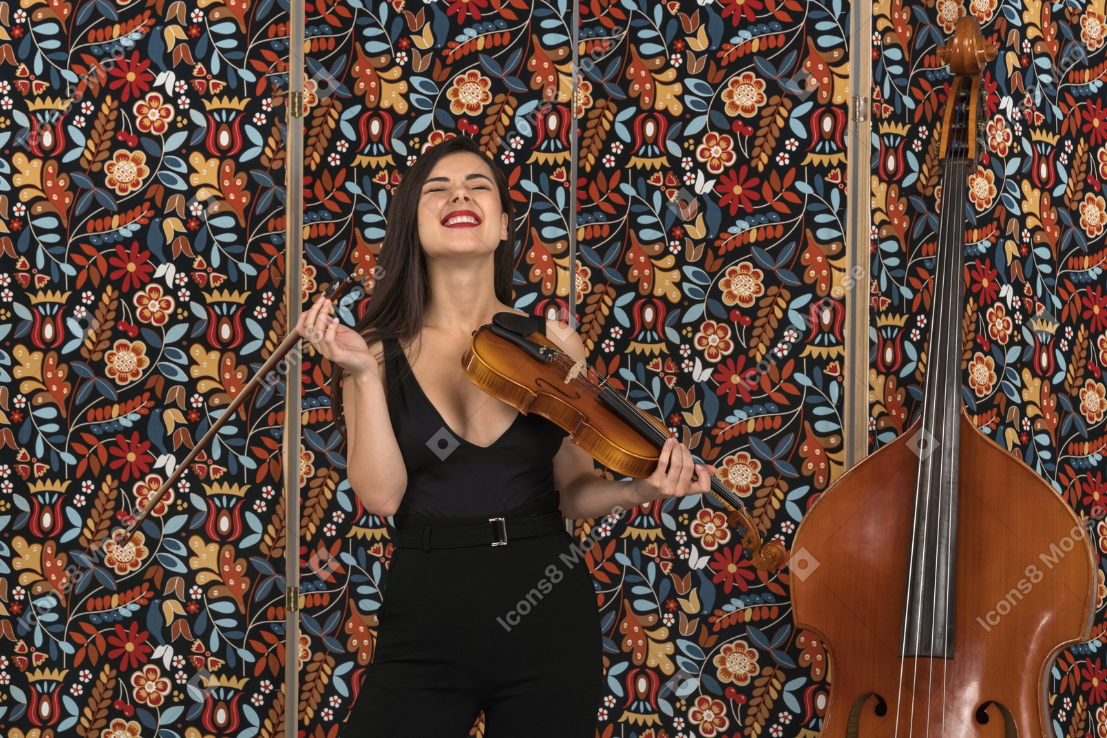 Excited female violinist is full of emotions