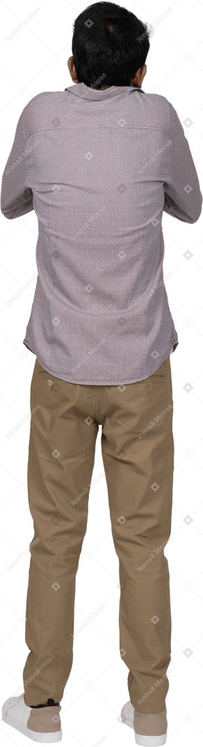 Man in casual clothes standing