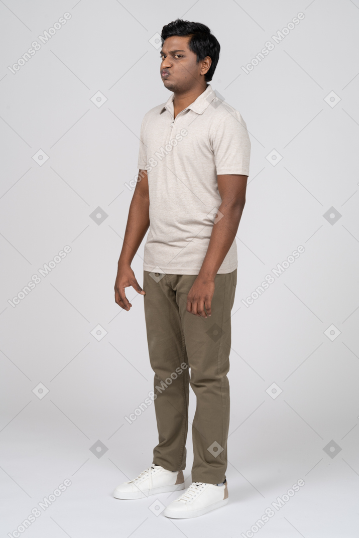 Man in casual clothes standing