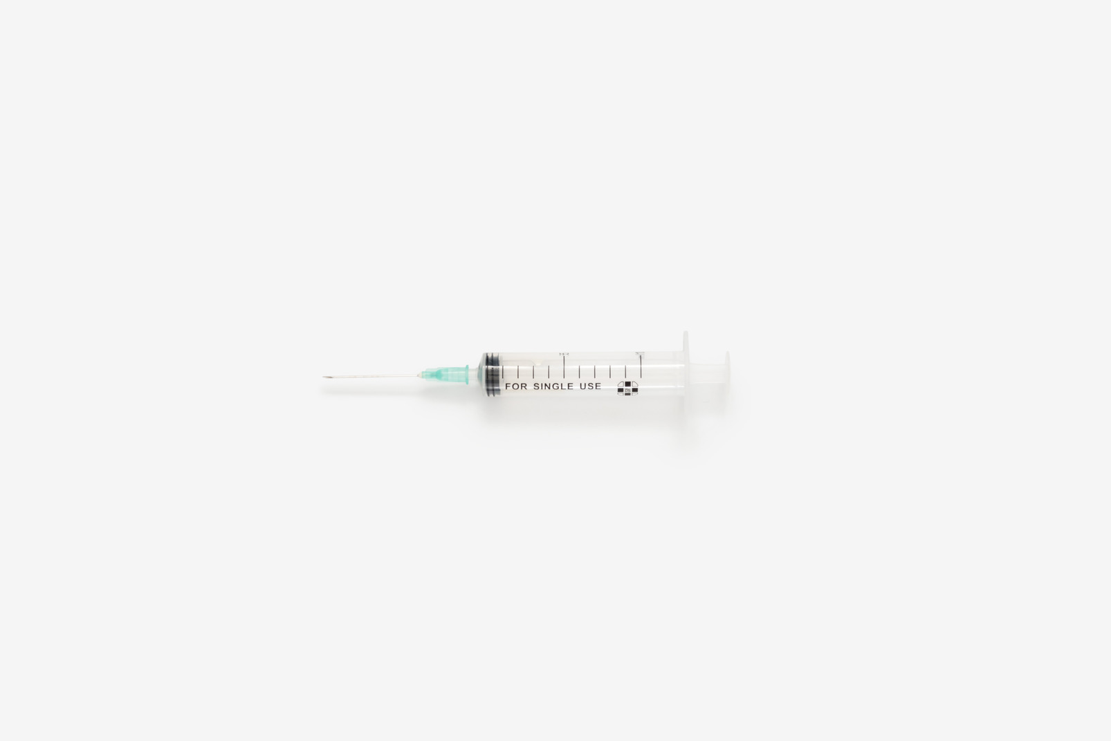 Medical disposable syringe