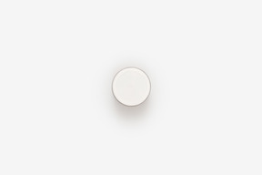 White lid of pill bottle
