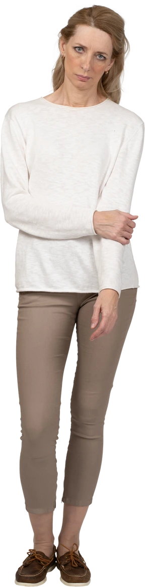 Woman in casual clothes standing