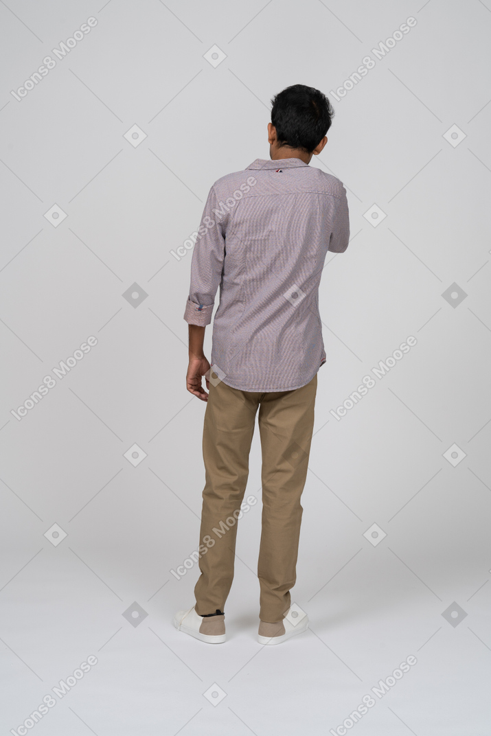 Man in casual clothes standing