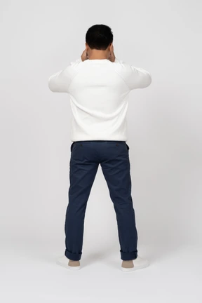 Man in casual clothes standing